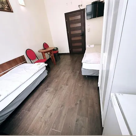 Palac Dabrowa Inn 3*