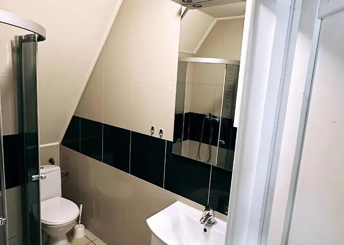 Herberg Palac Dabrowa 3*