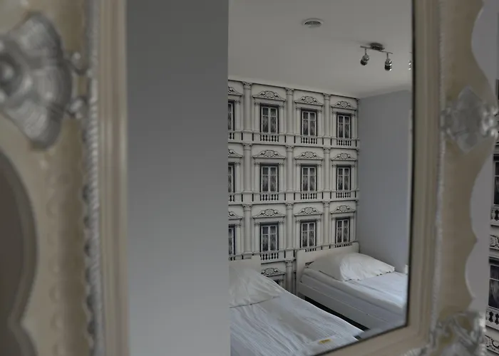 Palac Dabrowa Herberg 3*